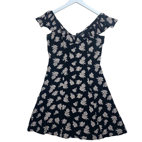 off shoulder floral print dress size small LE CHATEAU - Picture 15 of 16